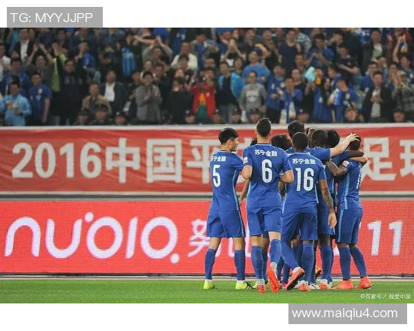 2017年广州恒大与山东鲁能激战回顾中超巅峰对决的精彩瞬间与战术分析